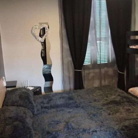 Casa Via Cialdi Apartment Чивитавекия Екстериор снимка