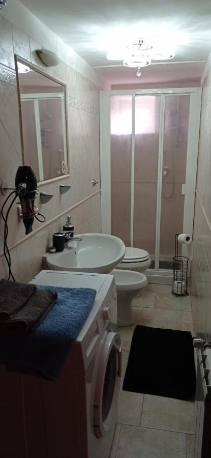 Casa Via Cialdi Apartment Чивитавекия Екстериор снимка